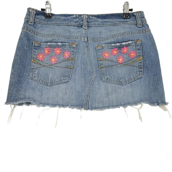 Aeropostale Mini Denim Skirt Medium Wash Distressed Floral Hand Embroidered - Picture 1 of 8